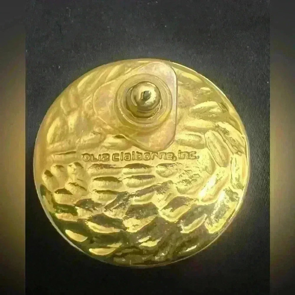 Vintage Liz Claiborne Gold Tone Heraldic Coat Of Arms Pierced Earrings - Picture 3 of 3